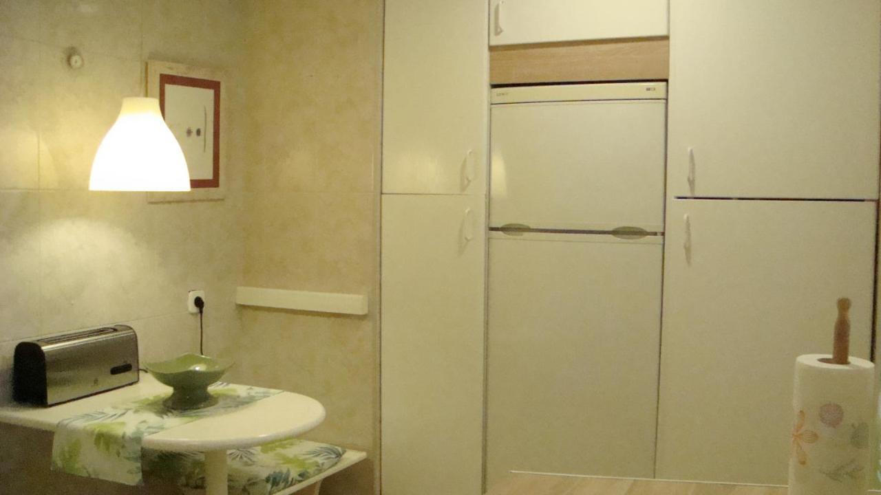 Apartamento La Carihuela - Urb. Eurosol Apartment Torremolinos Luaran gambar